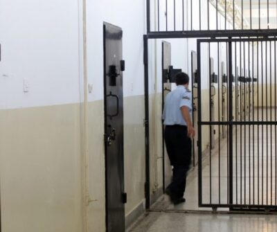Чуварите одлучуваат кој затвореник смее да посети лекар / Фото: Радован Вујовиќ alt