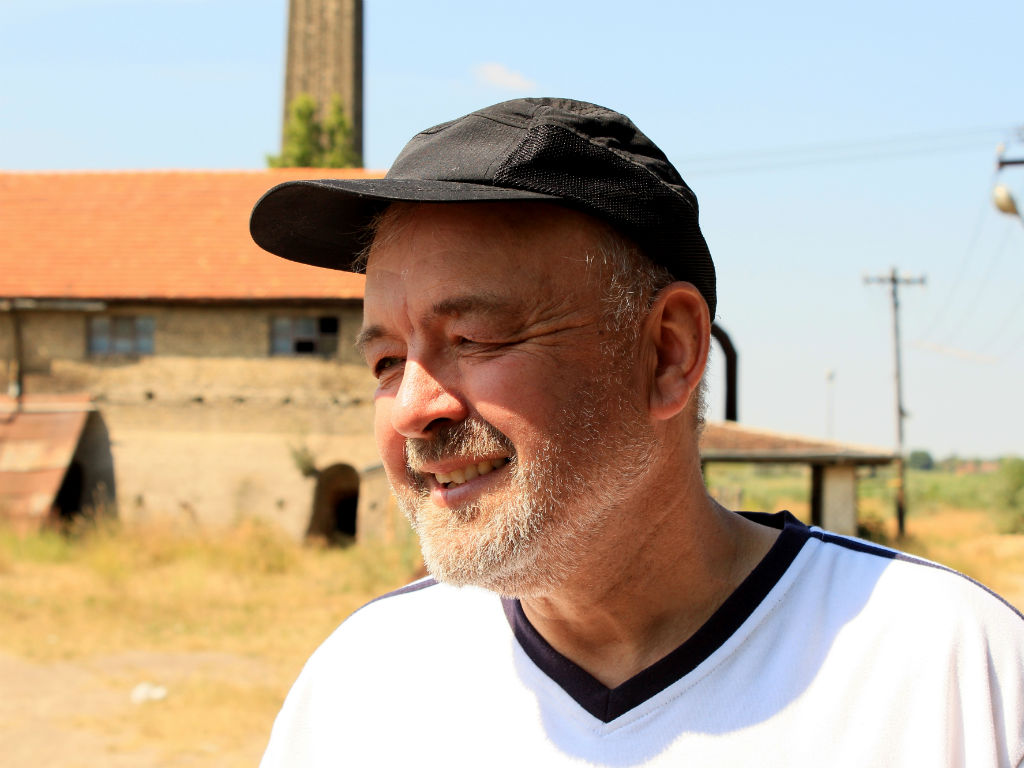 Тибор Варга, протестантски пастор во северниот српски град Суботица, кој им помага на бегалците и емигрантите. Фото: Костас Кукумакас