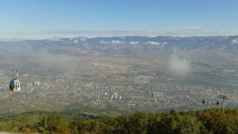 Поглед на Скопје од планинанта Водно кога воздухот е почист поради временските услови | Фото: Владимир Калински