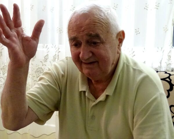 Мораме да се соочиме со реалноста, модерните влади управуваат со манипулации, објаснува Угриноски | Фото: М. Јордановска