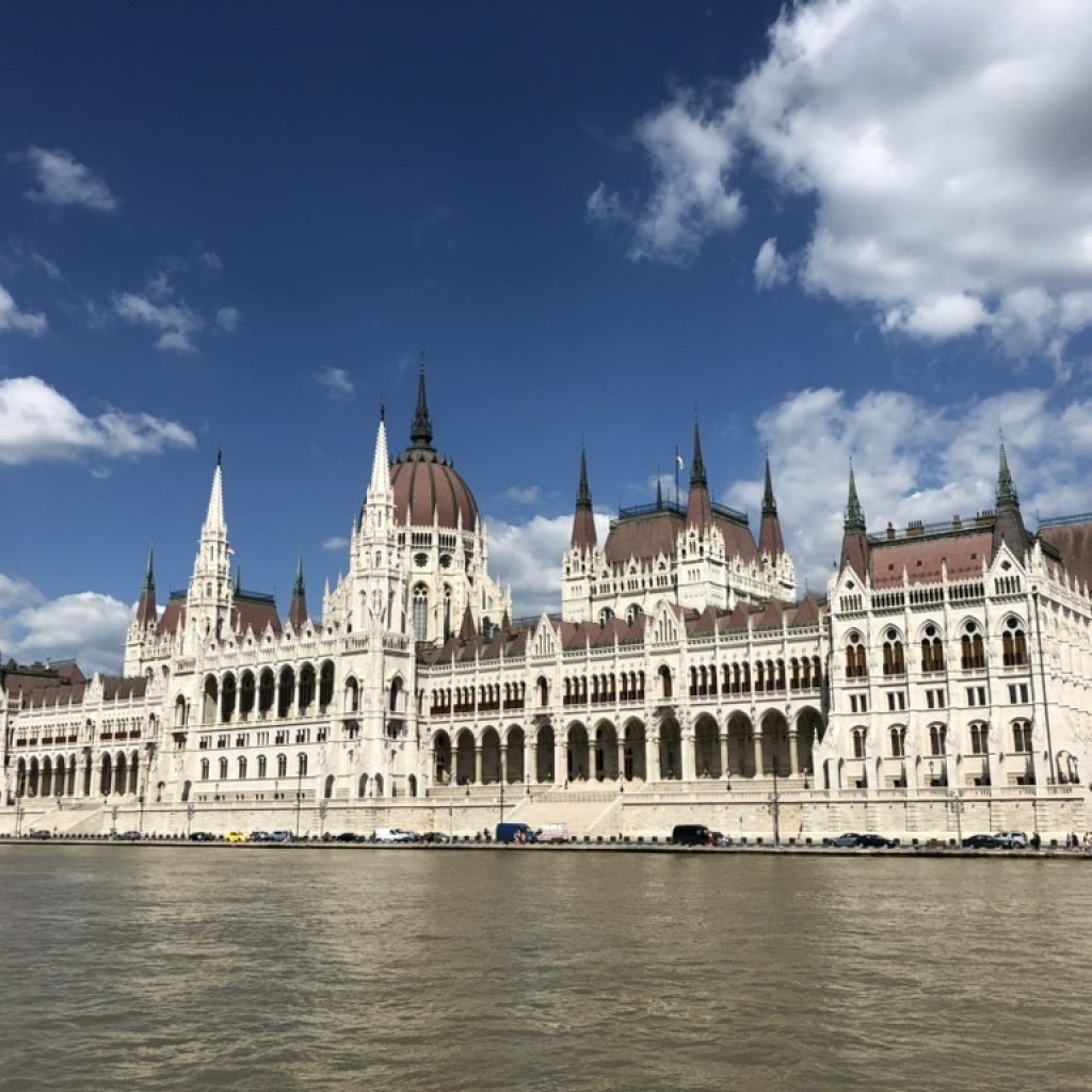 Изборите во Унгарија имаат потенцијал да го преобликуваат политичкиот пејзаж на Европа