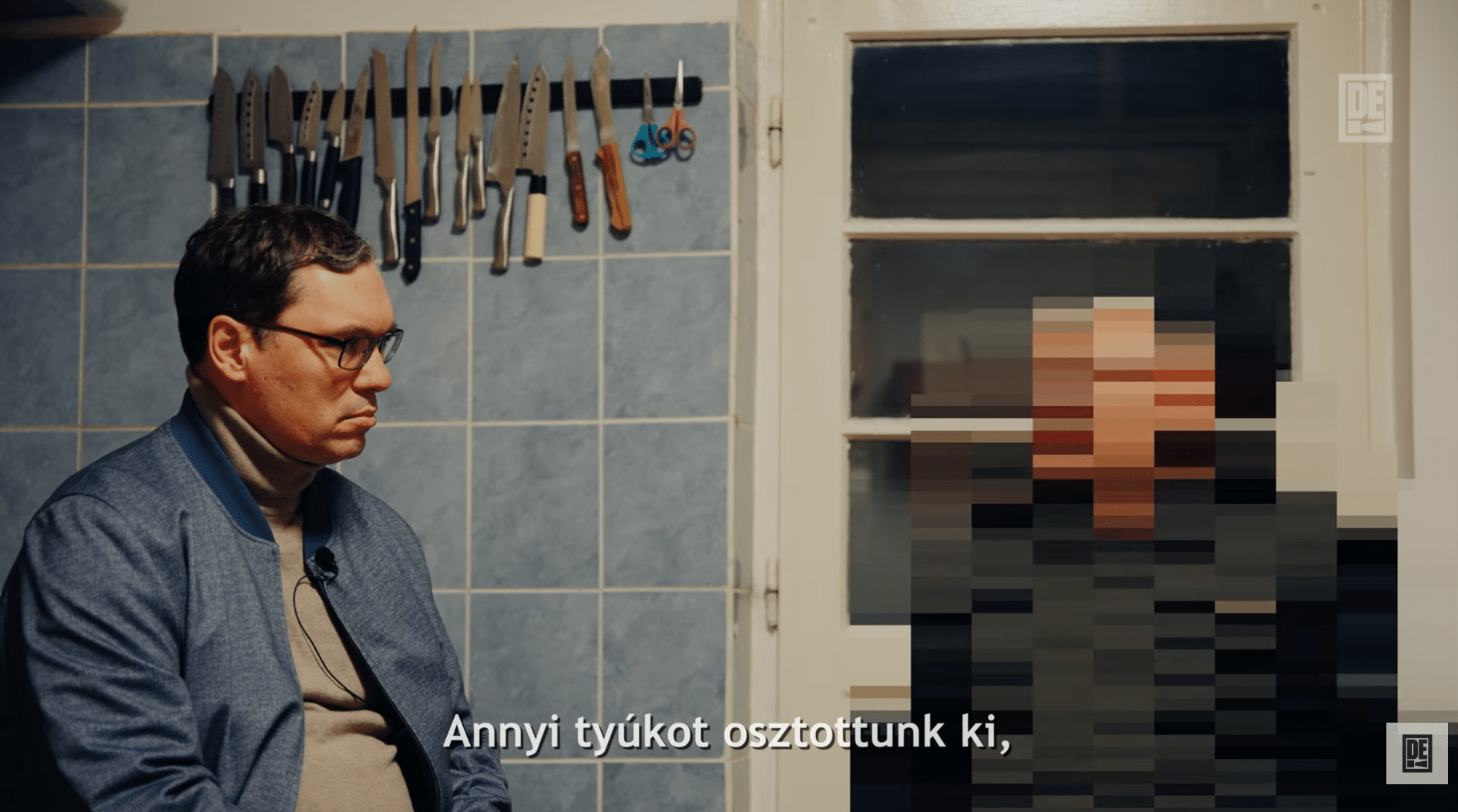 Скриншот од документарниот филм „Цената на гласот“